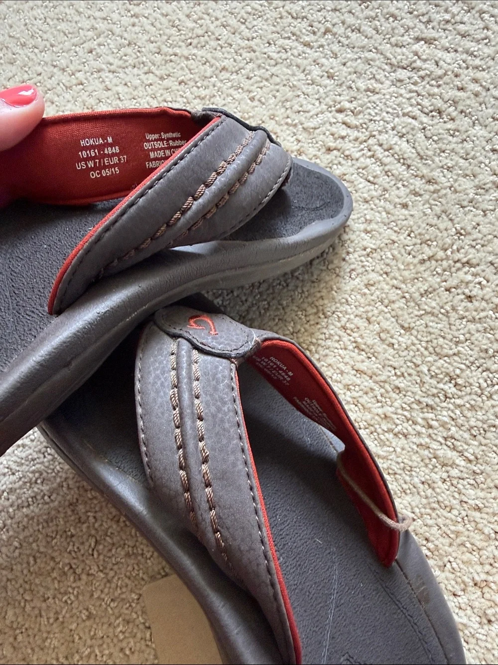 OluKai Hokua Dark Brown Flip Flops with Red Trim - Men’s 7